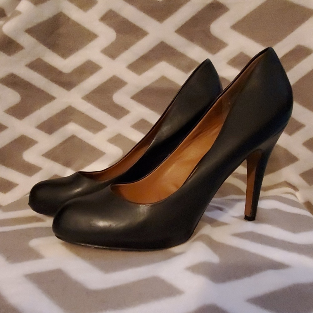 Black Aldo heels